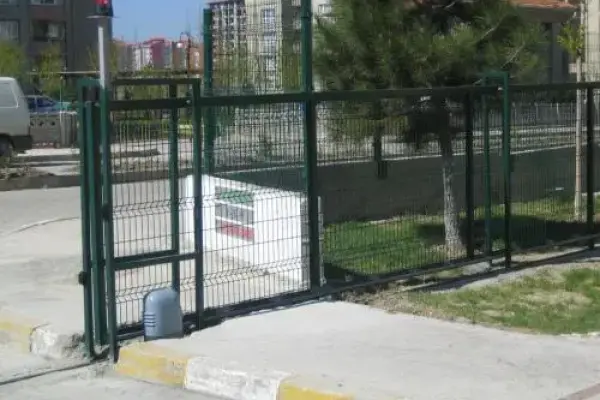 Çit Kapılar ve Bariyerler